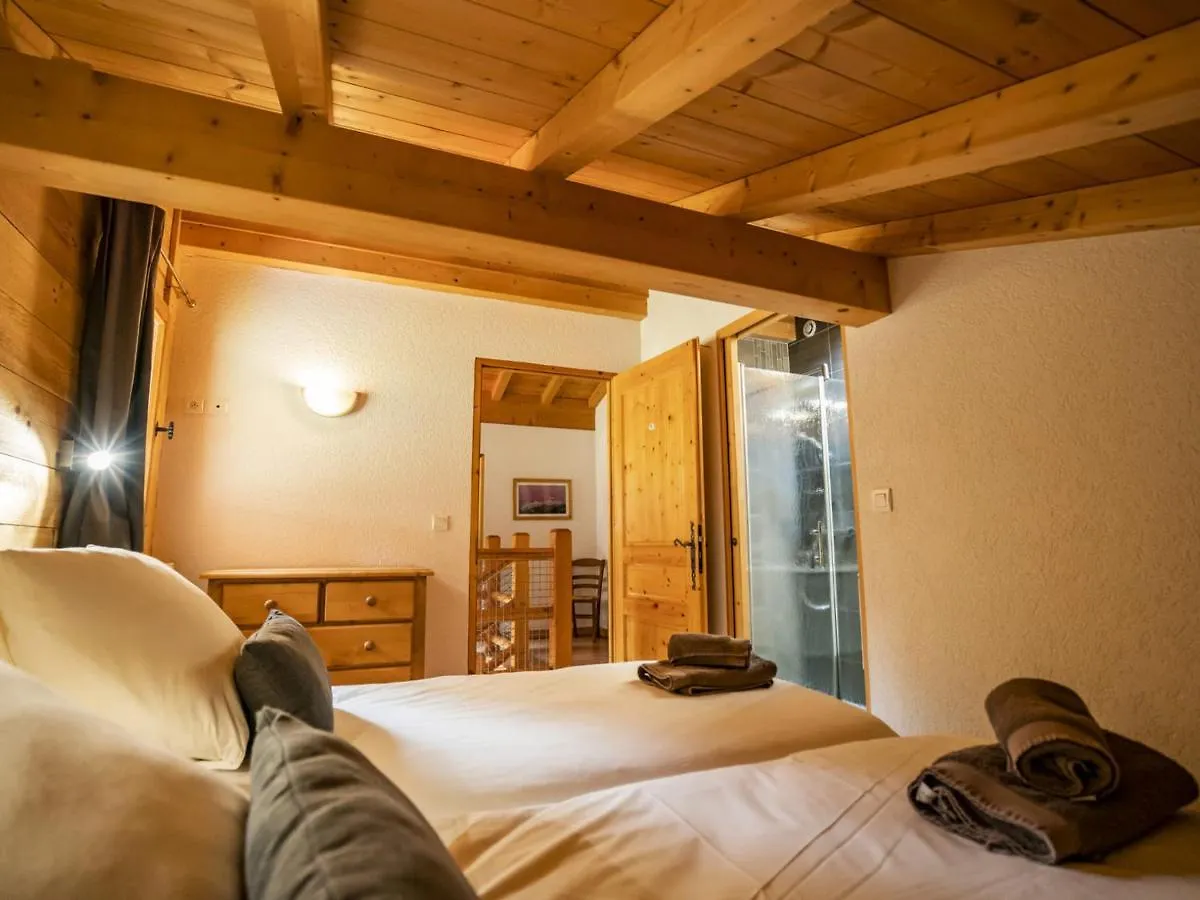 Chalet 4* Pour 15 Pers. Avec Jacuzzi, Balcon Et Poele A Bois, Proche Du Telecabine Du Linga Et Super-Chatel - Fr-1-676-26 0*, Chatel