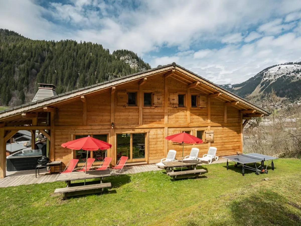 Chalet 4* Pour 15 Pers. Avec Jacuzzi, Balcon Et Poele A Bois, Proche Du Telecabine Du Linga Et Super-Chatel - Fr-1-676-26