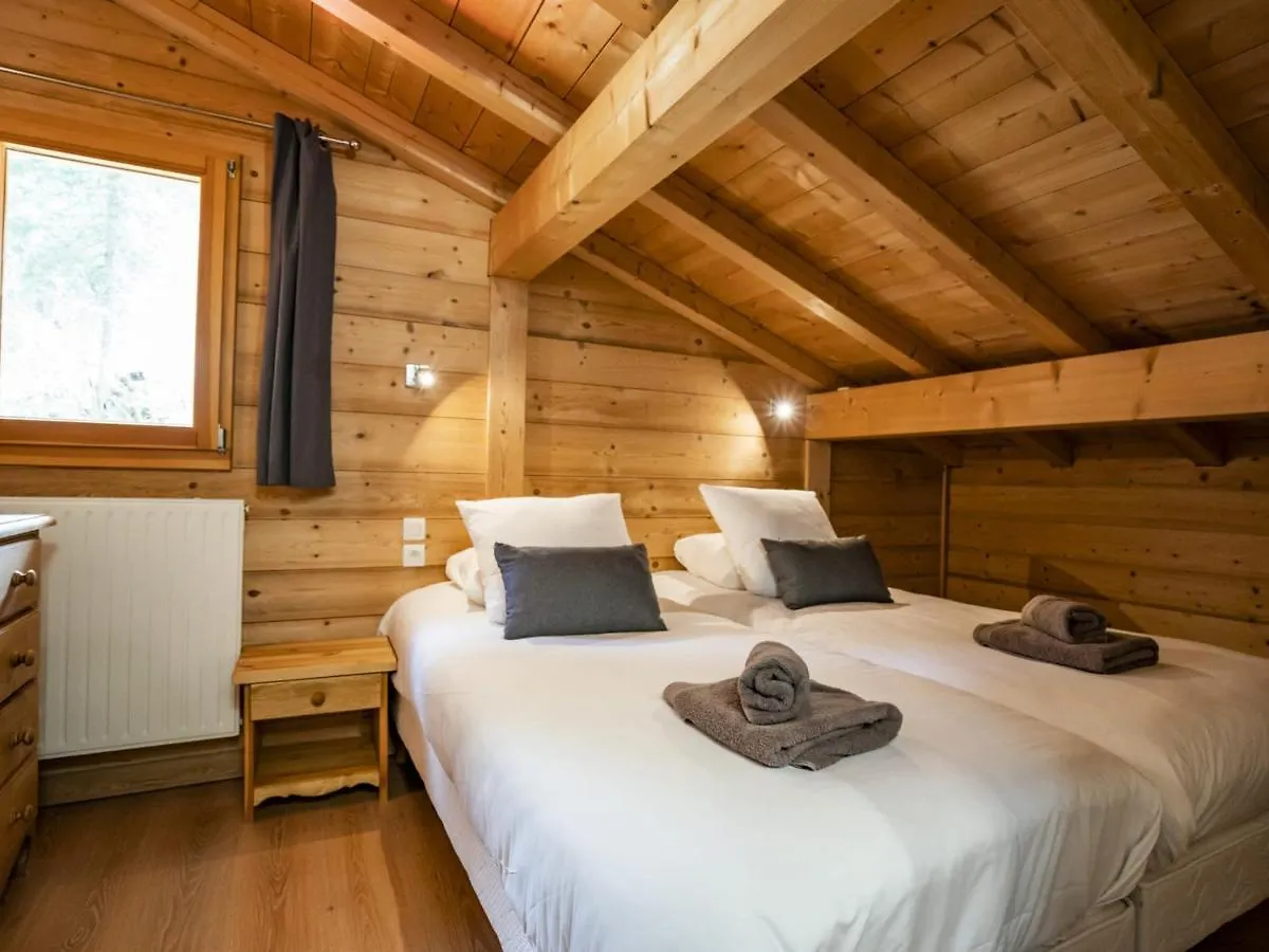 Chalet 4* Pour 15 Pers. Avec Jacuzzi, Balcon Et Poele A Bois, Proche Du Telecabine Du Linga Et Super-Chatel - Fr-1-676-26
