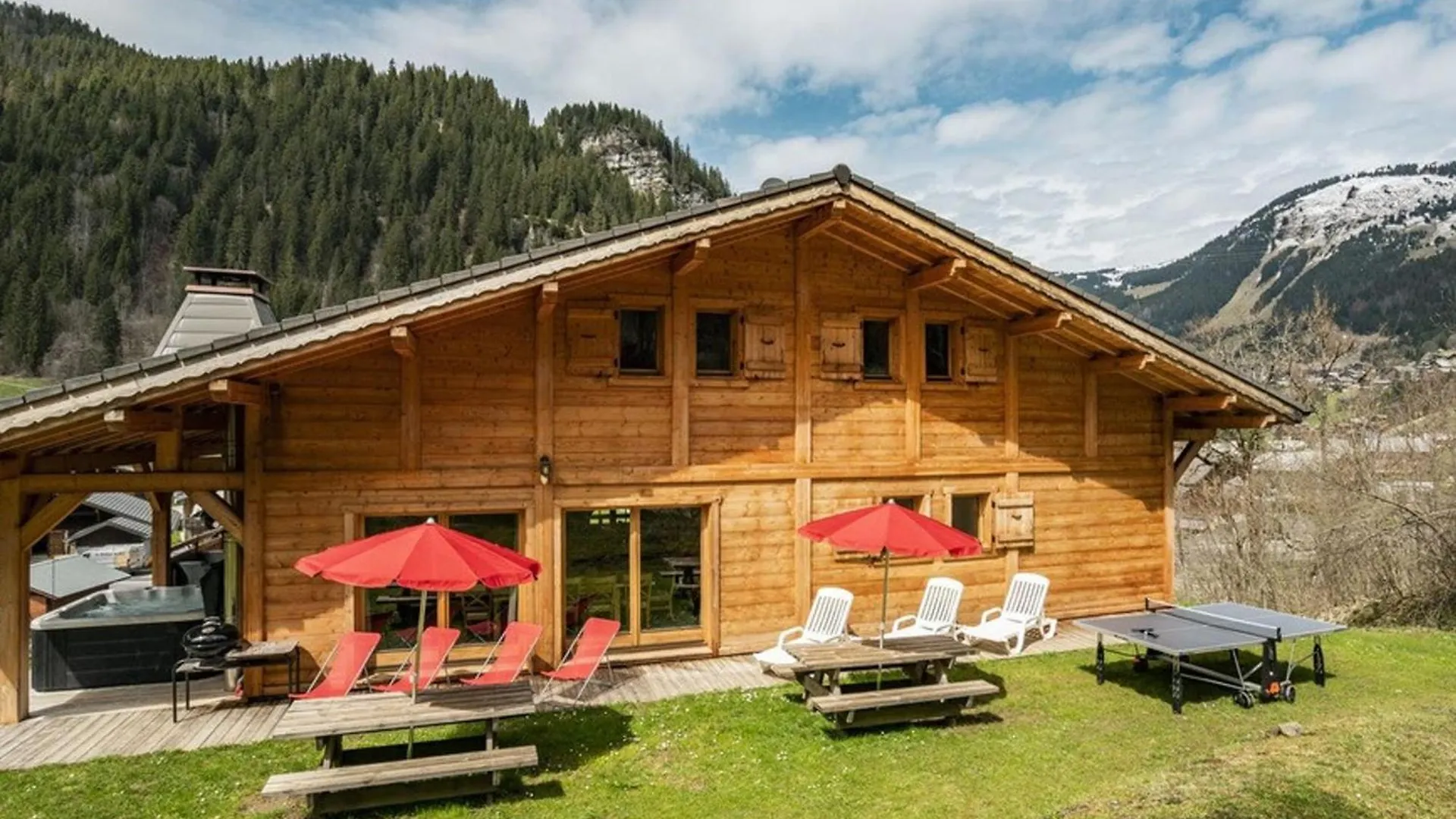 Chalet 4* Pour 15 Pers. Avec Jacuzzi, Balcon Et Poele A Bois, Proche Du Telecabine Du Linga Et Super-Chatel - Fr-1-676-26